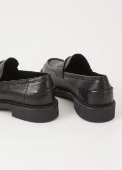 Juhlakengät<Vagabond Alex M Loafer Musta Nahka
