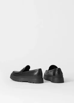 Loaferit<Vagabond James Loafer Musta Nahka
