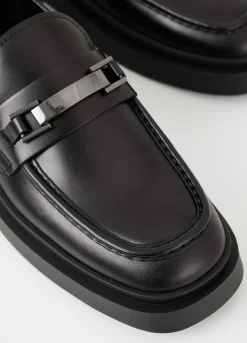Juhlakengät<Vagabond Mike Loafer Musta Nahka